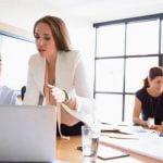 10 فوائد للإنترنت في مجال العلم والعمل