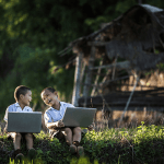 فوائد الإنترنت .. تعرف على أهم 5 فوائد لوسيلة الاتصال الهائلة بين البشر