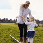 كلمات عن الأم .. أجمل 20 عبارة ورسالة وخاطرة عن فضل أمهاتنا