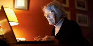 4 خطوات في طريقة إنشاء إيميل هوتميل