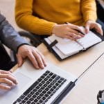 8 خطوات مهمة لكتابة محضر اجتماع