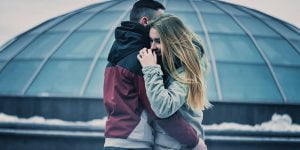 21 عبارة من أجمل كلمات الحب والعشق والغزل