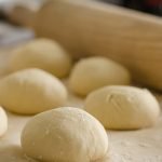 7 خطوات في طريقة عمل الخبز الفينو في المنزل