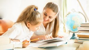 3 أفكار ملهمة عن العلم لمقدمة الإذاعة المدرسية