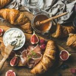 طريقة عمل الكرواسون في 12خطوة