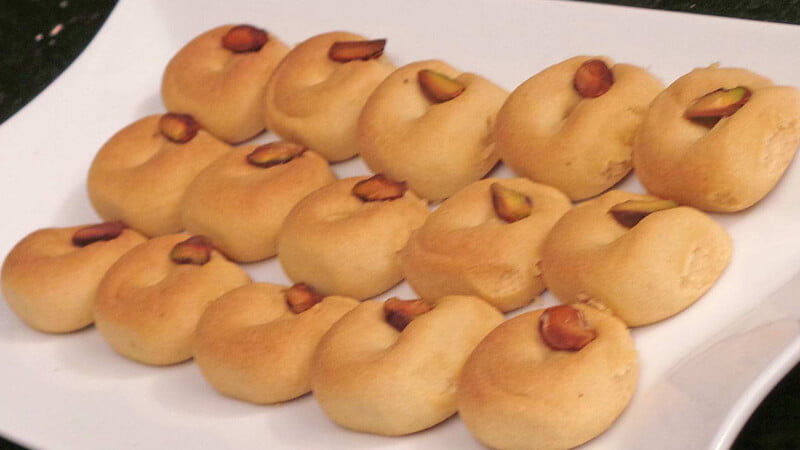 طريقة عمل الغريبة فى 7 خطوات