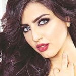 1 حقيقة مشهد احتضان الفنانة نرمين محسن