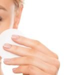 5 وصفات طبيعية لإزالة شعر الوجه