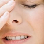5 طرق تساعد على تخفيف صداع العين