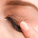 2 من أهم الطرق لعلاج الكيس الدهني في العين