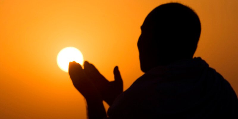 4 مقتطفات من أجمل أذكار المساء