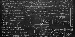 الاعداد المركبة وأمثلة حولها