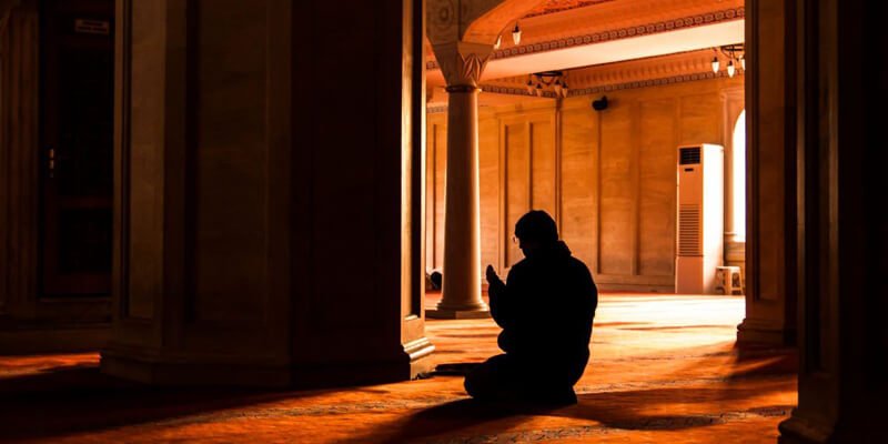 هل تحتاج إلى دعاء الكرب والهم؟ تعرف على أجمل 8 أدعية تفرج هم المسلم