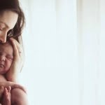 10 من أجمل قصائد الشعر عن الأم