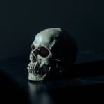 3 من أهم تفسيرات رؤية الميت في المنام