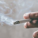 4 من أضرار التدخين .. احذر منهم