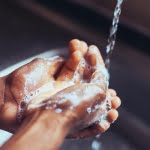 5 خطوات لغسل اليدين للحد من إصابة كورونا .. تعرف عليها