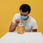 هل يمكن انتقال كورونا عبر الطعام؟ و2 من أهم المعلومات الأخرى