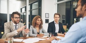 هل أنت مقبل على مقابلة عمل جديد؟ 20 سؤال من أسئلة المقابلة الشخصية تعرف عليهم