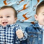 5 إرشادات توضح لك كيف تختارين ملابس طفلك في العيد