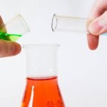 ما هو المول بالكيمياء؟ 4 معلومات هامة عن وحدة قياس كتلة المادة