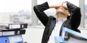 ما هي ضغوط العمل؟ بحث عن أنواعها ومصادرها ونتائجها