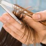 ما هو تفسير حلم قص الشعر .. تعرف على 12 تفسير وتأويل من كتب التفسير المختلفة