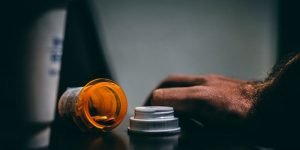 3 من أهم الآفات الاجتماعية المنتشرة في المجتمع .. احذر منها