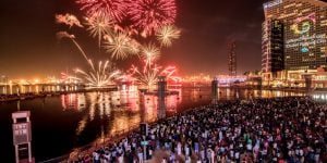 مظاهر احتفالات اليوم الوطني في 3 دول مختلفة حول العالم