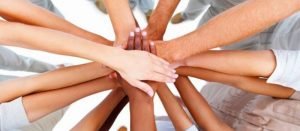 بحث عن التعاون.. تعرف على أهمية التعاون في الإسلام و10 من فوائده