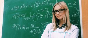 كلمات شكر وتقدير للمعلمات .. 12 عبارة وخاطرة شكر للمعلمات