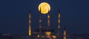 أهمية ليلة النصف من شعبان .. 3 جوانب فقهية حول تلك الليلة المباركة