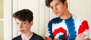 كلمات جميلة عن الأخ .. تعرف على أهم 35 عبارة عن نعمة الأخ في حياتنا