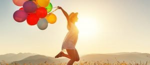 كلام عن السعادة .. 12 عبارة وخاطرة عن شعور السعادة في حياة الإنسان