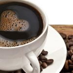القهوة وما تحتويه من نكهة خاصة ومن فوائد مختلفة
