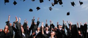 3 مختارات من العبارات الجميلة عن التخرج