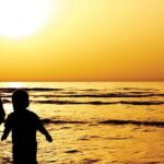 أجمل دعاء للأب .. 16 دعاء وتضرع لله من أجل آبائنا المتوفيين