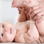 علاج الغازات للرضع طبيعيا وطبيا