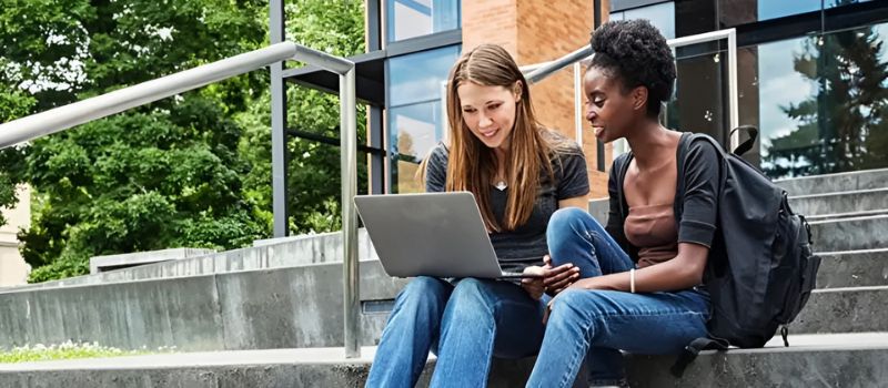 جامعة الشعب توسع برنامج ماجستير إدارة الأعمال باللغتين العربية والإنجليزية