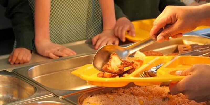 Ministry bans 9 food types from UAE schools