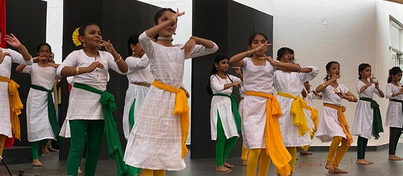 Look: Dubai school students put up beautiful performances to welcome spring season