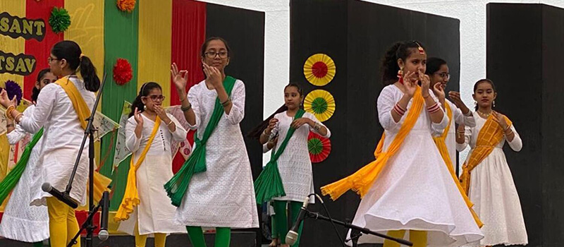 Look: Dubai school students put up beautiful performances to welcome spring season