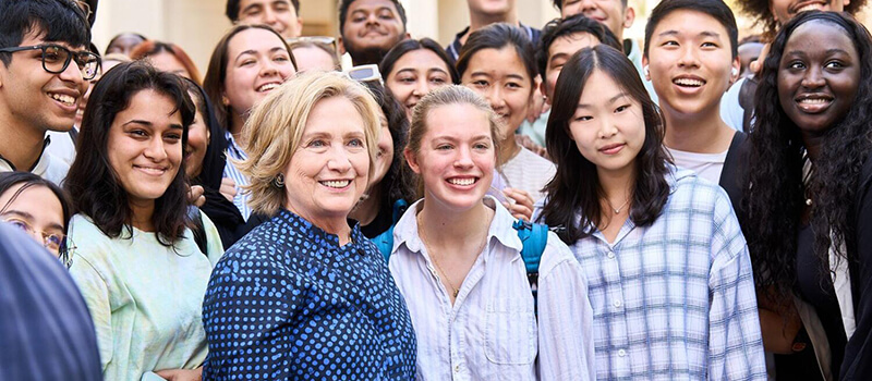 UAE: Hillary Clinton meets university students in Abu Dhabi