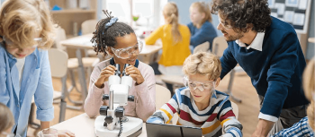 UAE to Introduce AI as Mandatory Subject; Educators call for training teachers