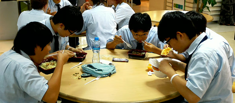 UAE schools ban online food deliveries to promote healthy eating for children